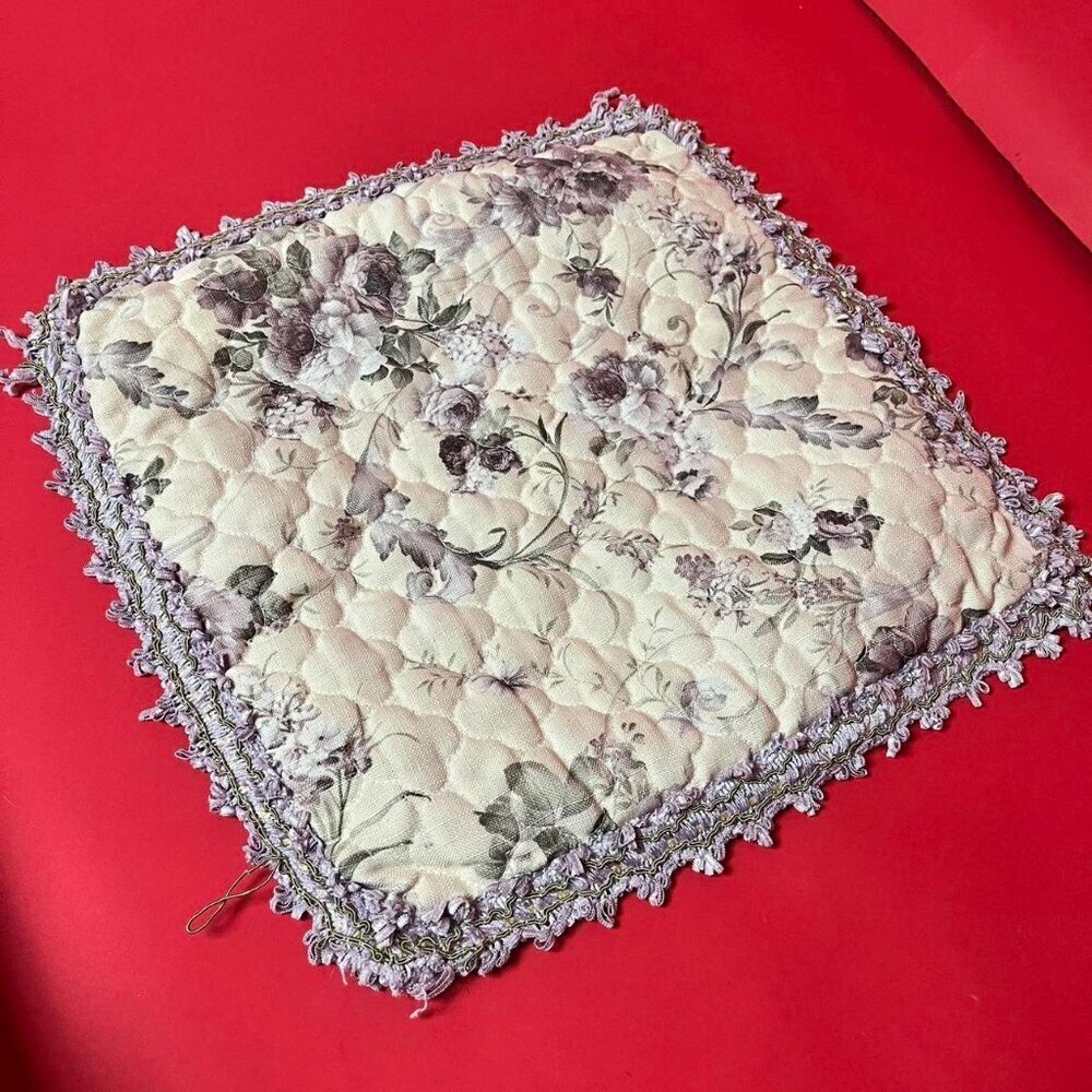 Vintage floral pillowcase 🤍💜​​​​​​